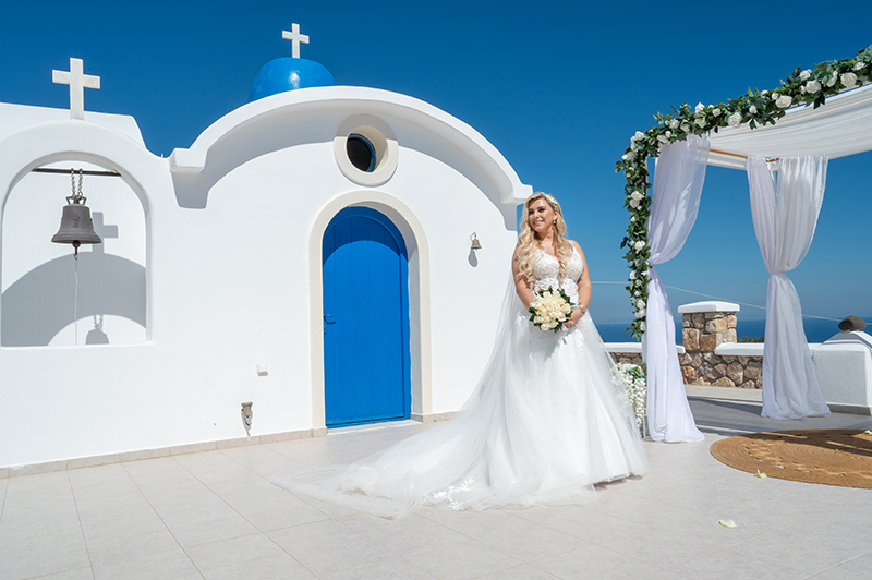 Santorini budget weddings